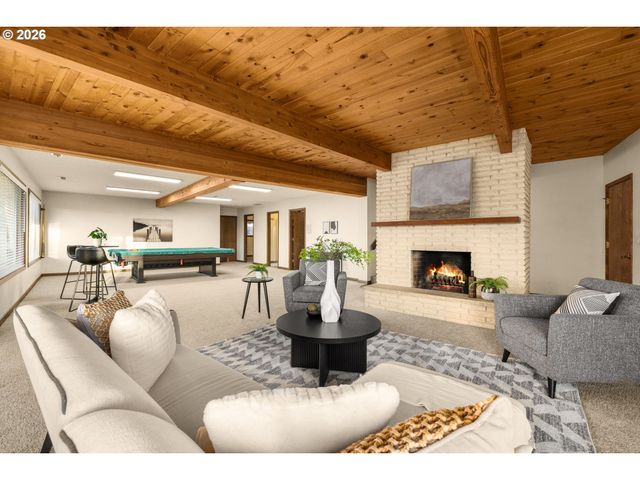 2369 PALISADES CREST Dr, Lake Oswego, OR 97034