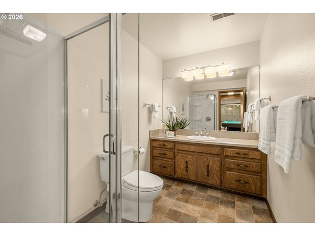 2369 PALISADES CREST Dr, Lake Oswego, OR 97034