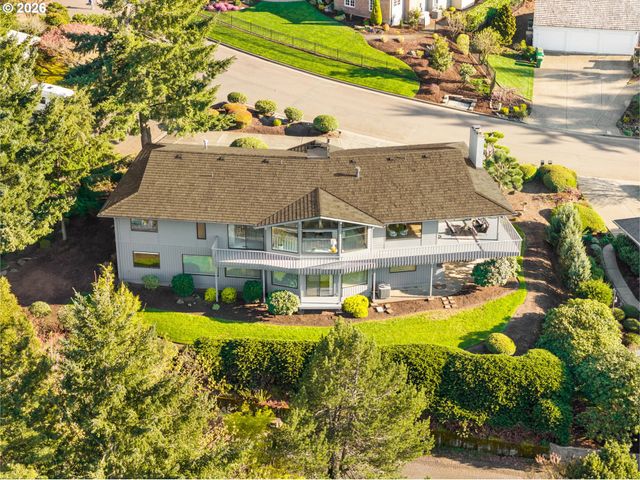 2369 PALISADES CREST Dr, Lake Oswego, OR 97034