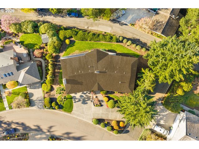 2369 PALISADES CREST Dr, Lake Oswego, OR 97034