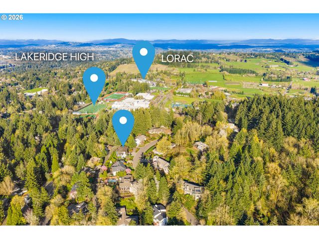 2369 PALISADES CREST Dr, Lake Oswego, OR 97034