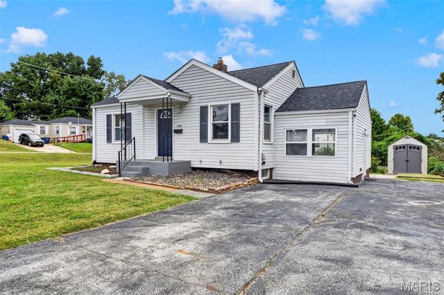 3166 O Hare Drive, St Ann, MO 63074