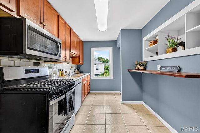 3166 O Hare Drive, St Ann, MO 63074