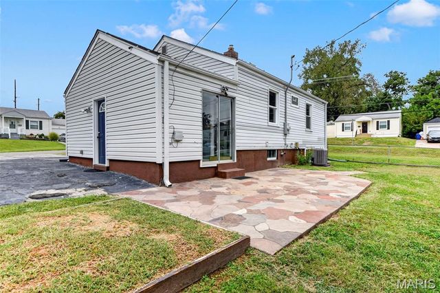 3166 O Hare Drive, St Ann, MO 63074