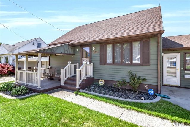122 Currier Ave, Cheektowaga, NY 14212