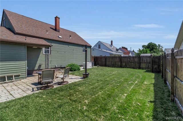 122 Currier Ave, Cheektowaga, NY 14212