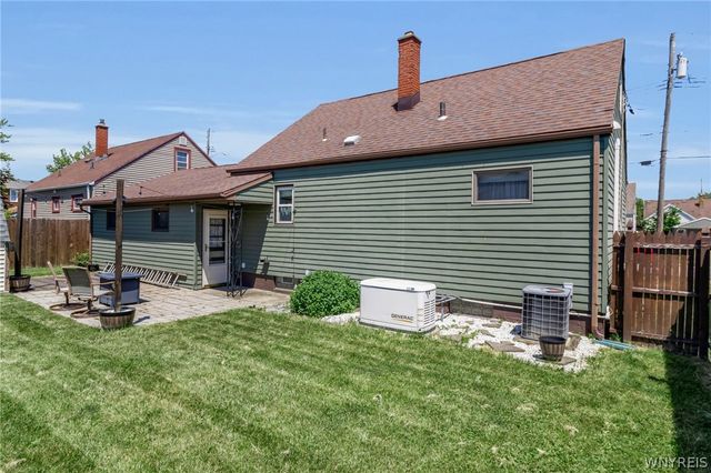 122 Currier Ave, Cheektowaga, NY 14212