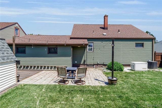 122 Currier Ave, Cheektowaga, NY 14212