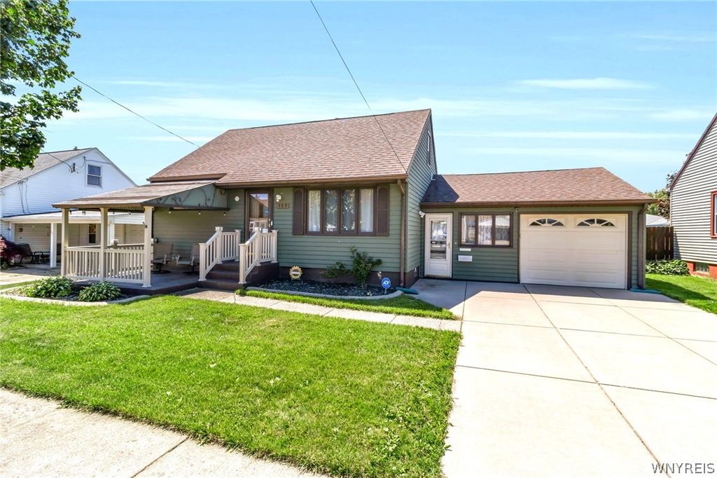 122 Currier Ave, Cheektowaga, NY 14212