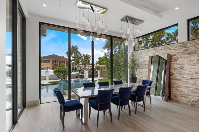 2437 Delmar Place, Fort Lauderdale, FL 33301