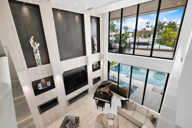 2437 Delmar Place, Fort Lauderdale, FL 33301
