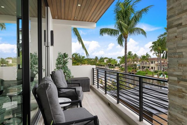 2437 Delmar Place, Fort Lauderdale, FL 33301