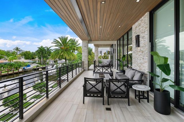 2437 Delmar Place, Fort Lauderdale, FL 33301