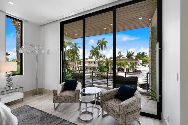 2437 Delmar Place, Fort Lauderdale, FL 33301