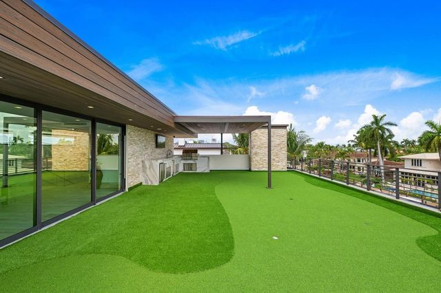 2437 Delmar Place, Fort Lauderdale, FL 33301