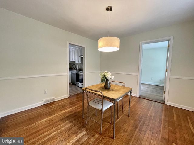 712 WOODSDALE RD, Wilmington, DE 19809