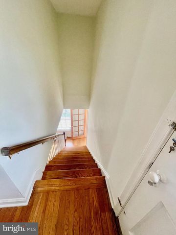 712 WOODSDALE RD, Wilmington, DE 19809