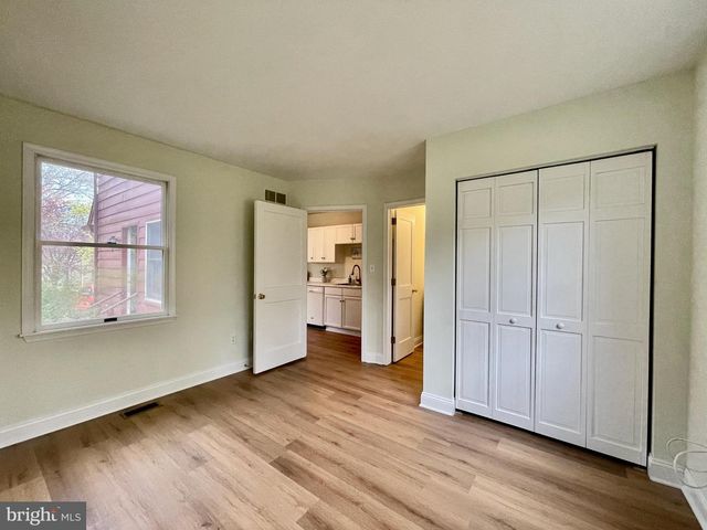 712 WOODSDALE RD, Wilmington, DE 19809