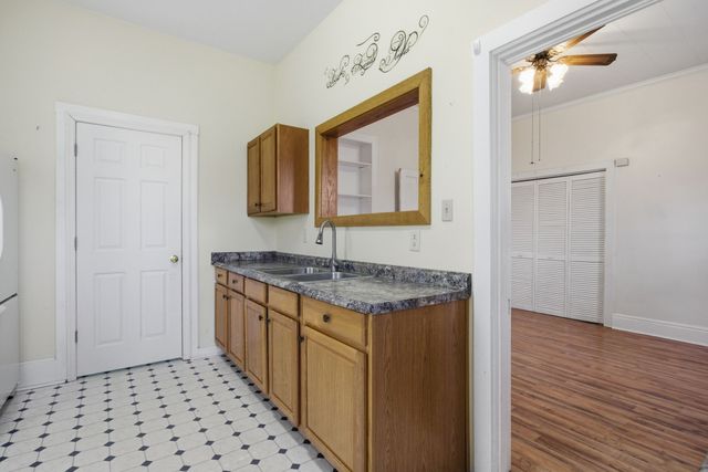 102 South Locust Street, Mount Pleasant, TN 38474