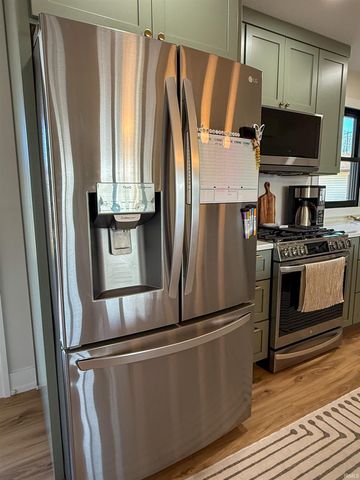 2613 Wolfs Point Drive, Rochester, IN 46975