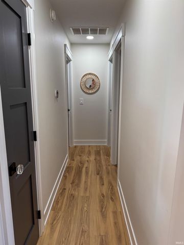 2613 Wolfs Point Drive, Rochester, IN 46975