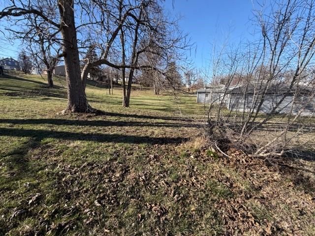 1421 S 6th Street, Atchison, KS 66002