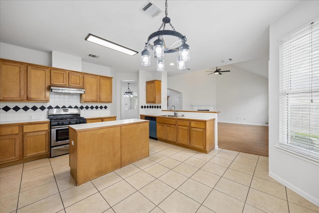 15108 Mallard Green LN, Austin, TX 78728