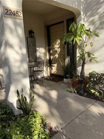 22452 Porreras 1, Mission Viejo, CA 92692
