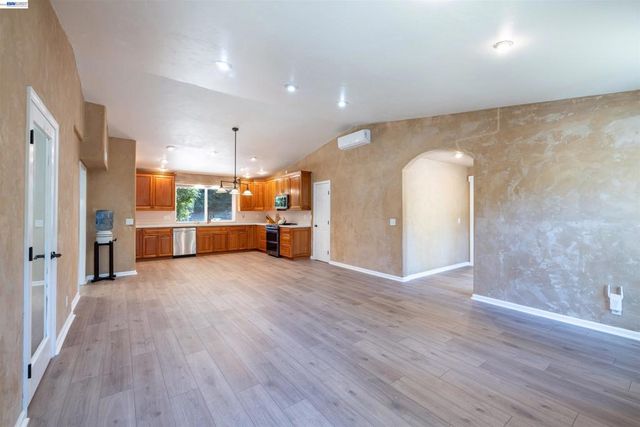 3632 Ravenwood Ln, Cameron Park, CA 95682