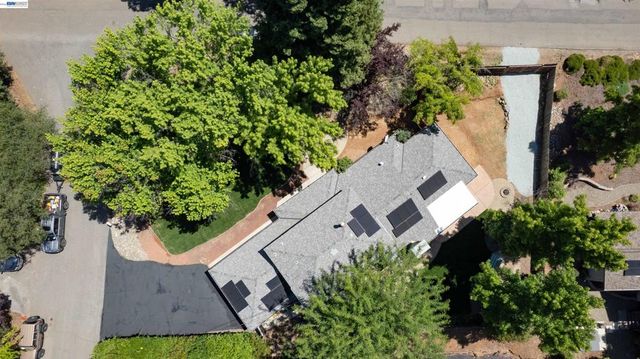 3632 Ravenwood Ln, Cameron Park, CA 95682
