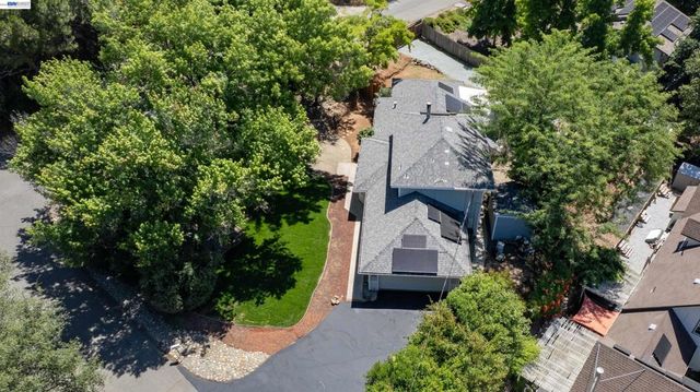 3632 Ravenwood Ln, Cameron Park, CA 95682