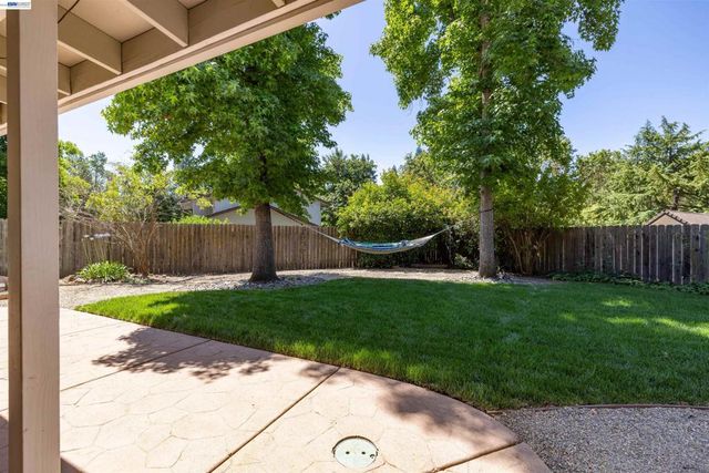 3632 Ravenwood Ln, Cameron Park, CA 95682