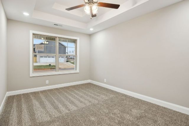 242 Arkansas Ave, Oak Grove, KY 42262