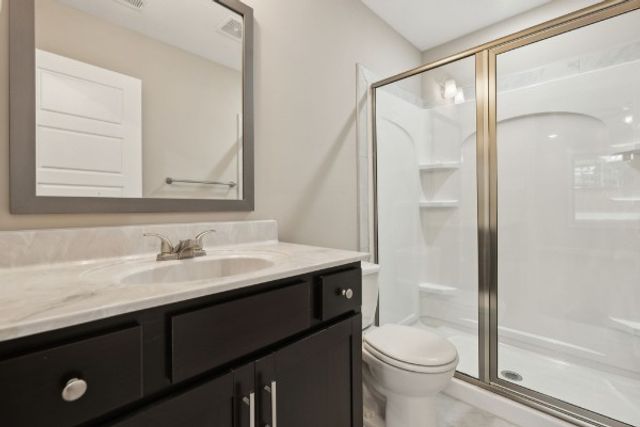 242 Arkansas Ave, Oak Grove, KY 42262