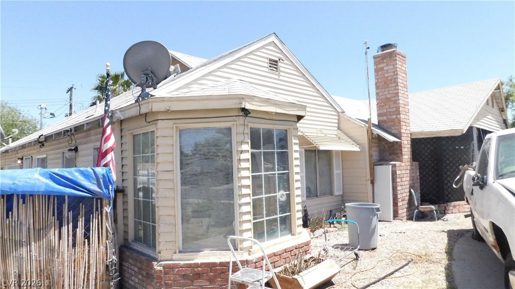 1147 South 15th Street, Las Vegas, NV 89104 — exterior