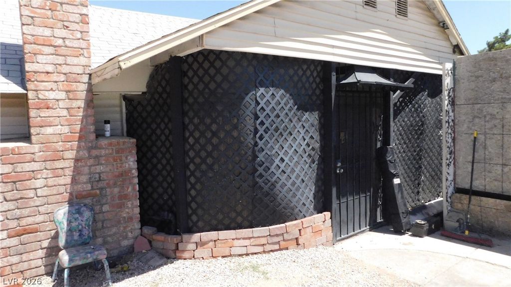 1147 South 15th Street, Las Vegas, NV 89104 — photo 2