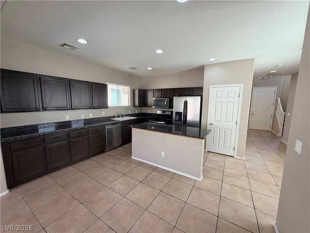 4320 Laguna Garden Avenue, Las Vegas, NV 89115
