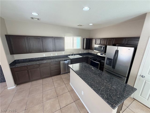 4320 Laguna Garden Avenue, Las Vegas, NV 89115