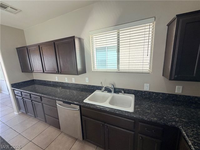 4320 Laguna Garden Avenue, Las Vegas, NV 89115
