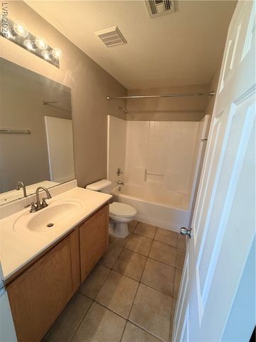 4320 Laguna Garden Avenue, Las Vegas, NV 89115