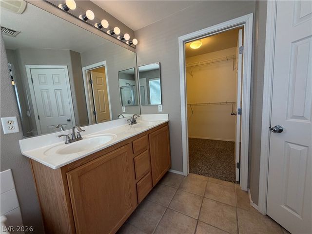 4320 Laguna Garden Avenue, Las Vegas, NV 89115