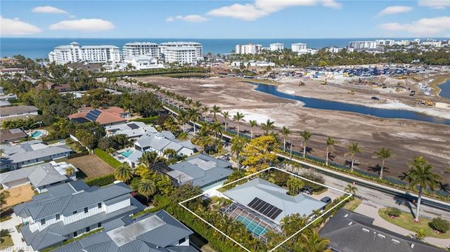 420 S GOLF DR, Naples, FL 34102