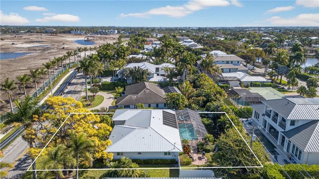 420 S GOLF DR, Naples, FL 34102