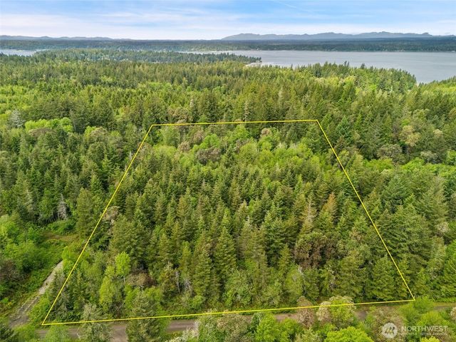 1108 196th Street NW, Lakebay, WA 98349