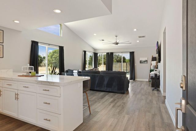 23811 S Jack Tone Rd, Ripon, CA 95366