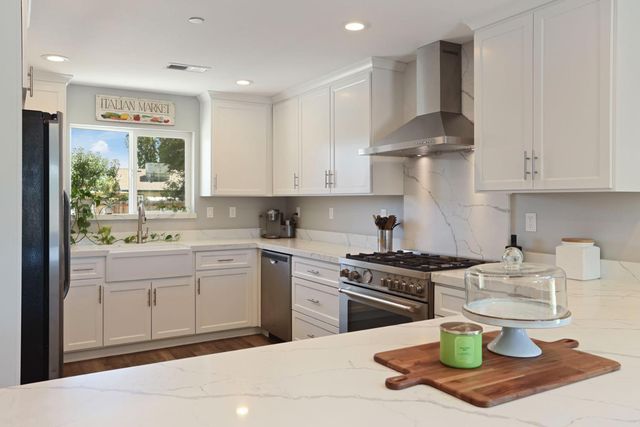 23811 S Jack Tone Rd, Ripon, CA 95366