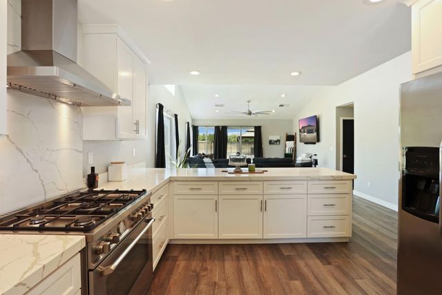 23811 S Jack Tone Rd, Ripon, CA 95366