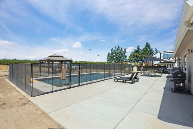 23811 S Jack Tone Rd, Ripon, CA 95366