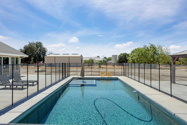 23811 S Jack Tone Rd, Ripon, CA 95366