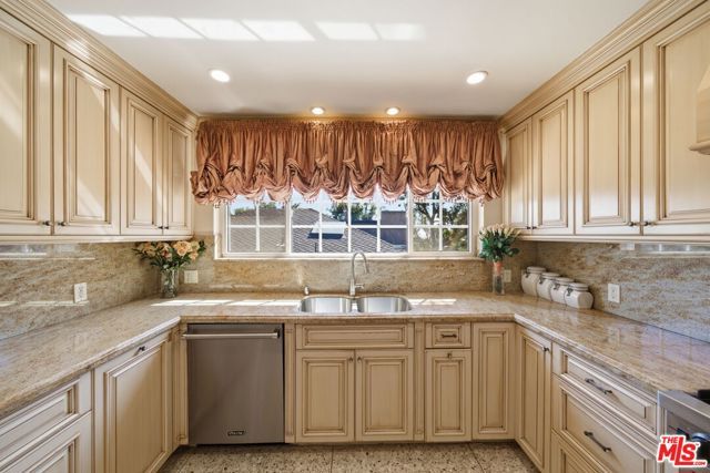 1263 Monaco Drive, Pacific Palisades (los Angeles), CA 90272